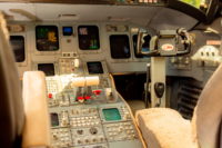 CL 850 8068 cockpit detail